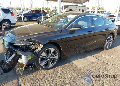 2025 Audi A6 E-Tron Premium Plus z USA, uszkodzony, nr VIN WAU2CAGH4SA018724